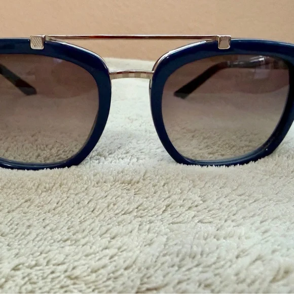 Authentic Louis Vuitton Navy and Silver Sunglasses - Picture 7 of 8